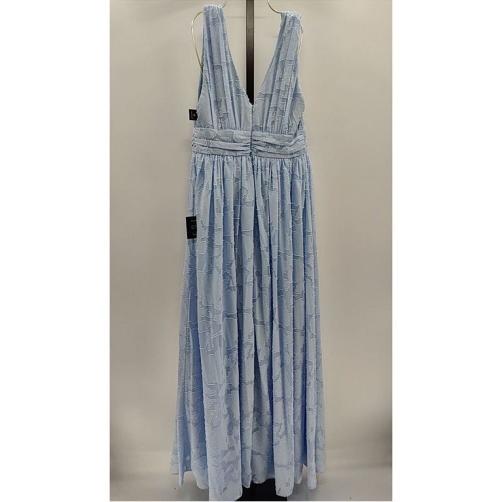 Elegant Light Blue V-Neck Maxi Dress with High Slit - Picture 5 of 6